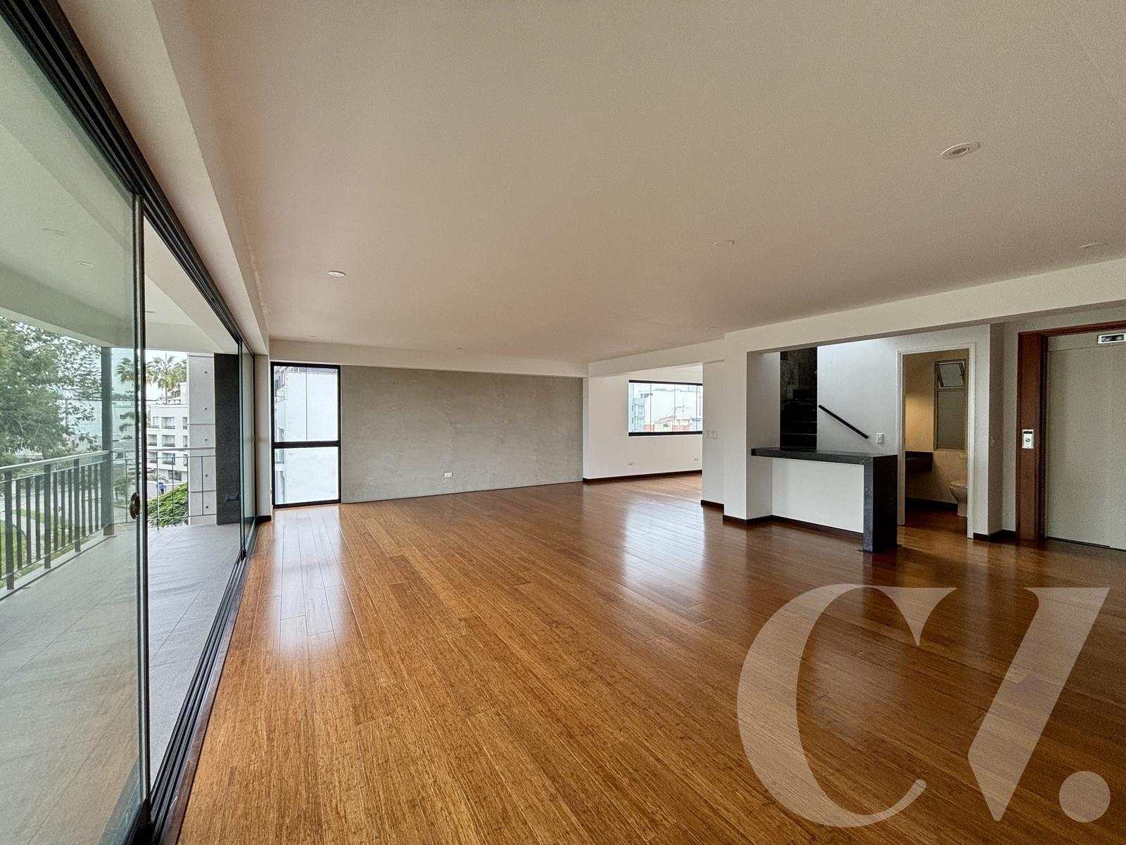 DUPLEX CON TERRAZA GRANDE, BBQ, Y VISTA A PARQUE