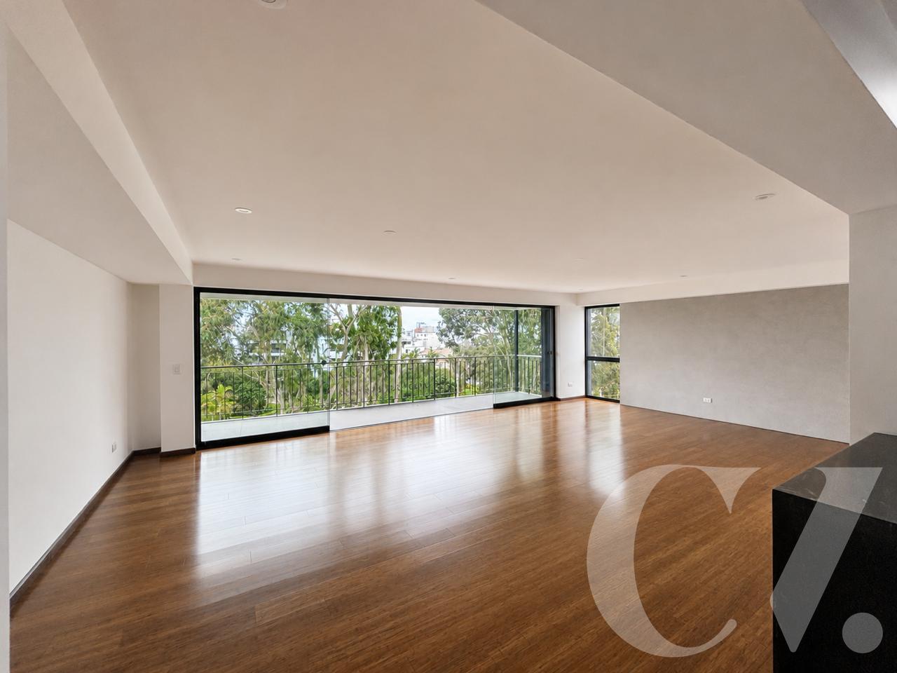 DUPLEX CON TERRAZA GRANDE, BBQ, Y VISTA A PARQUE