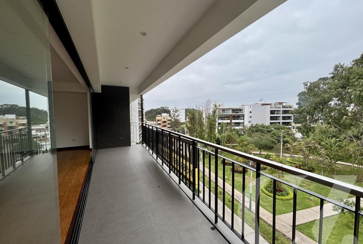 DUPLEX CON TERRAZA GRANDE, BBQ, Y VISTA A PARQUE